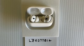 Used
													Apple AirPods Pro 2 - Lightning, photo 2 of 3