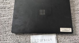 Fair
													Microsoft Surface Laptop 2 - I5, Black, 256 GB, 8 GB, photo 3 of 8