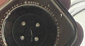 Good
													Apple Watch Series 10 42mm - Unlocked, Gold, A3001 - Cellular, Titanium, photo 3 of 4