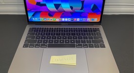Mint
													MacBook Pro 2017 (No Touch Bar) - 13" - I7, Gray, 256 GB, 16 GB, photo 2 of 8