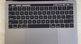 Good
													MacBook Pro 2016 (With Touch Bar) - 13" - Gray, 256 GB, 8 GB, photo 4 of 13