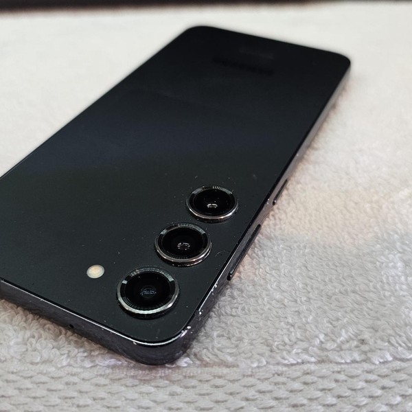 Samsung Galaxy S23 - Unlocked, 128 GB, Black, 8 GB, SM-S911U1