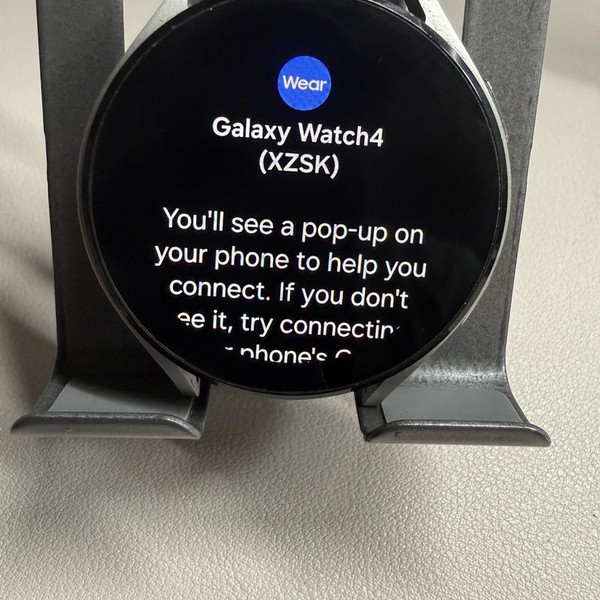 Samsung Galaxy Watch4 - Unlocked, Silver, 44mm