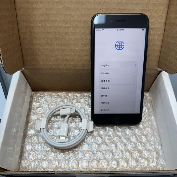 Apple iPhone SE 3rd Gen 2022 - Unlocked, 64 GB, Midnight, A2595