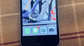 Mint
													Apple iPhone SE 1st Gen 2016 - Verizon, Silver, 32 GB, A1662, photo 2 of 6