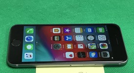 Mint
													Apple iPhone 6S - Unlocked, Grey, 32 GB, A1633, photo 4 of 5