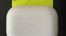 Used
													Apple AirPods Pro 2 - USB-C, photo 2 of 5