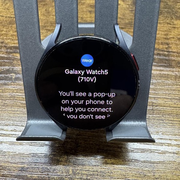 Samsung Galaxy Watch5 - Unlocked, Graphite, 40mm