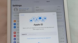 Good
													Apple iPad 5th Gen - Wi-Fi, Silver, 32 GB, A1822, photo 3 of 4