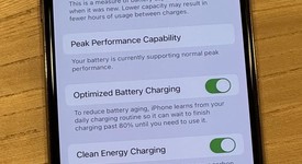Good
													Apple iPhone X - Unlocked, Silver, 64 GB, A1865, photo 3 of 8