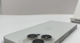 Good
													Apple iPhone 15 Pro Max - Unlocked, White, 256 GB, A2849, photo 6 of 6