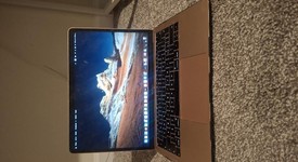 Good
													MacBook Air 2018 - 13" - I5, Gold, 128 GB, 8 GB, photo 4 of 11