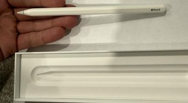 Mint
													Apple Pencil 2nd Gen, photo 1 of 3