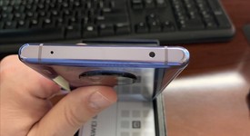 Mint
													Huawei Mate 30 Pro - Unlocked Non-US, Silver, 128 GB, 8 GB, LTE, photo 4 of 14
