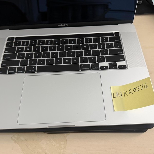 MacBook Pro 2019 - 16 inch - 1 TB, Silver, 16 GB, Intel Core i9