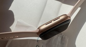 Fair
													Apple Watch Series 6 40mm - Gold, A2291 - GPS, Aluminum, photo 5 of 7
