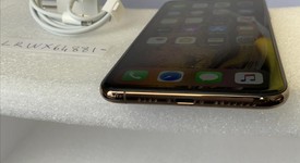 Good
													Apple iPhone Xs Max - AT&T, Gold, 256 GB, A1921, photo 4 of 7