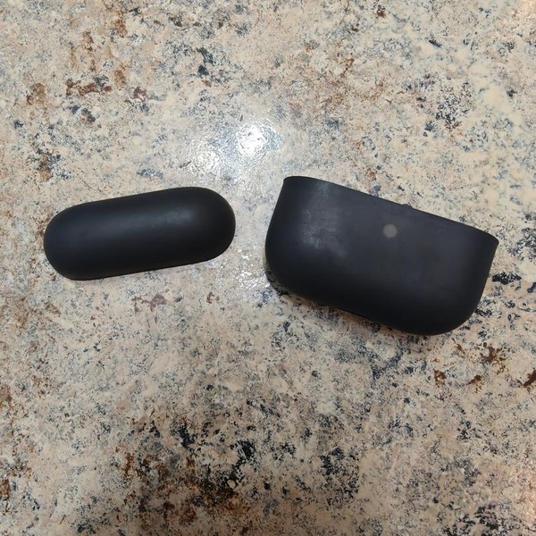 Apple AirPods Pro - Wireless Case