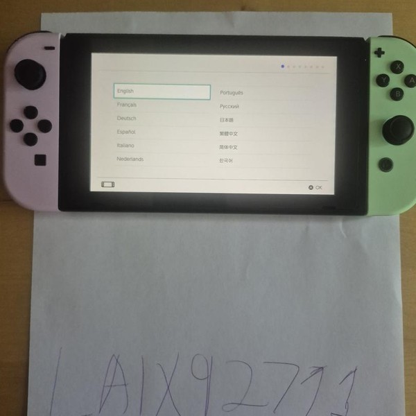 Nintendo Switch - 32 GB, Pastel Pink & Pastel Yellow