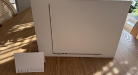 New
													MacBook Air 2022 - 13" - Apple M2, Starlight, 256 GB, 16 GB, photo 1 of 5