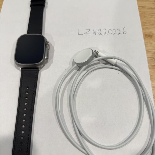 Apple Watch Ultra 49mm - Unlocked, Titanium, A2622