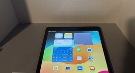 Good
													Apple iPad 7th Gen - Unlocked, Gray, 128 GB, A2200, photo 1 of 5