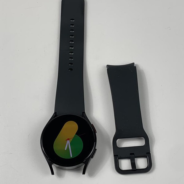 Samsung Galaxy Watch5 - Unlocked, Graphite, 40mm