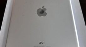 Good
													Apple iPad 6th Gen - Wi-Fi, Silver, 32 GB, A1893, photo 3 of 6
