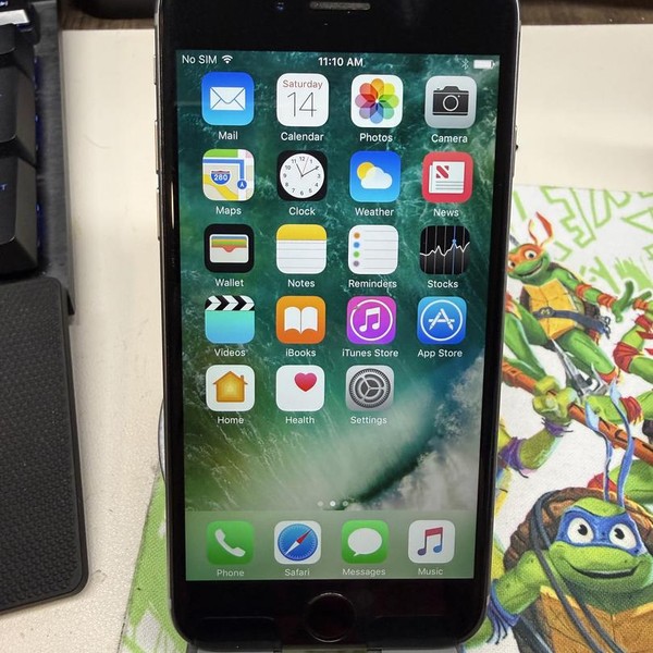 Apple iPhone 6S - Unlocked, 32 GB, Grey, A1688