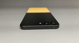 Fair
													Samsung Galaxy Z Flip5 - Unlocked, Yellow, 512 GB, 8 GB, SM-F731U1, photo 3 of 9