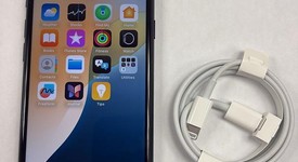 Mint
													Apple iPhone SE 3rd Gen 2022 - Unlocked, Midnight, 64 GB, A2595, photo 1 of 9