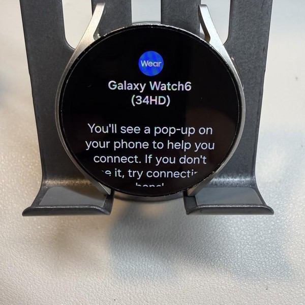 Samsung Galaxy Watch6 - Unlocked, Silver, 40mm