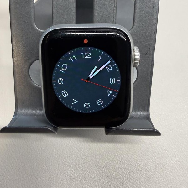 Apple Watch Series 5 40mm - Unlocked, Silver, A2094 Cellular, Aluminum