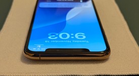 Mint
													Apple iPhone Xs - Unlocked, Gold, 64 GB, A1920, photo 4 of 9