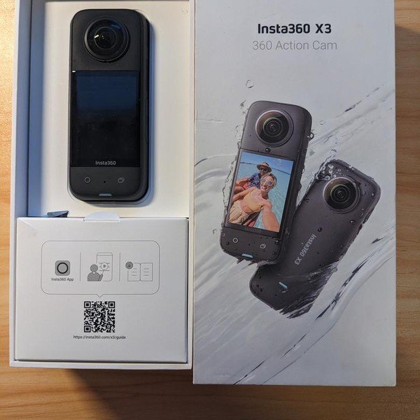 Insta360 X3