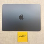 Good MacBook Air 2022 (M2) - 13 inch - 256 GB, Midnight, 8 GB, Apple M2