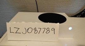 Good
													Xbox Series S (2020) - White, 512 GB, photo 2 of 7