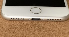 Good
													Apple iPhone 7 - Verizon, Silver, 256 GB, A1660, photo 4 of 5