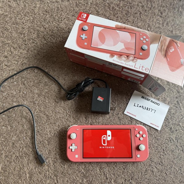 Nintendo Switch Lite - Coral