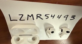 Used
													Apple AirPods 3rd Gen - MagSafe Case, photo 4 of 4