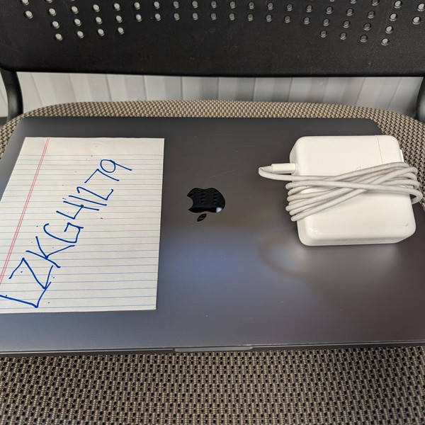 MacBook Pro 2019 - 16 inch - 512 GB, Gray, 16 GB, Intel Core i7