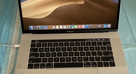 Mint
													MacBook Pro 2016 (With Touch Bar) - 15" - Silver, 512 GB, 16 GB, photo 1 of 6