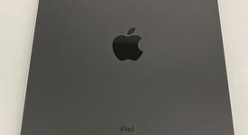 Fair
													Apple iPad Pro 11" 2018 - Unlocked, Gray, 256 GB, A2013, photo 4 of 5