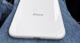 Good
													Apple iPhone 8 - AT&T, Silver, 128 GB, A1863, photo 3 of 5