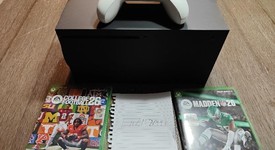 Good
													Xbox Series X (2020) - Black, 1 TB, standard, photo 1 of 5