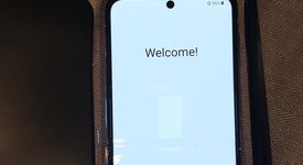 Good
													Samsung Galaxy Z Flip4 5G - Unlocked, Custom, 256 GB, 8 GB, SM-F721U1, Bespoke Edition, photo 1 of 5