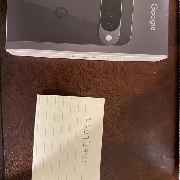 Google Pixel 10 - T-Mobile, 128 GB, Obsidian, GLBW0