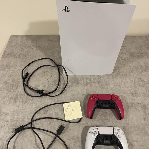 PlayStation 5 Standard Edition (2020) - 825 GB, White, Standard Edition