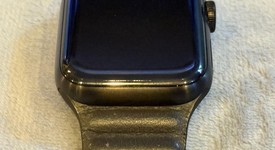 Mint
													Apple Watch Series 5 40mm - Unlocked, Black, A2094 Cellular, Titanium, photo 5 of 8