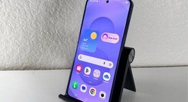 Good
													Samsung Galaxy S25 - T-Mobile, Icy Blue, 128 GB, 12 GB, SM-S931U, photo 3 of 6